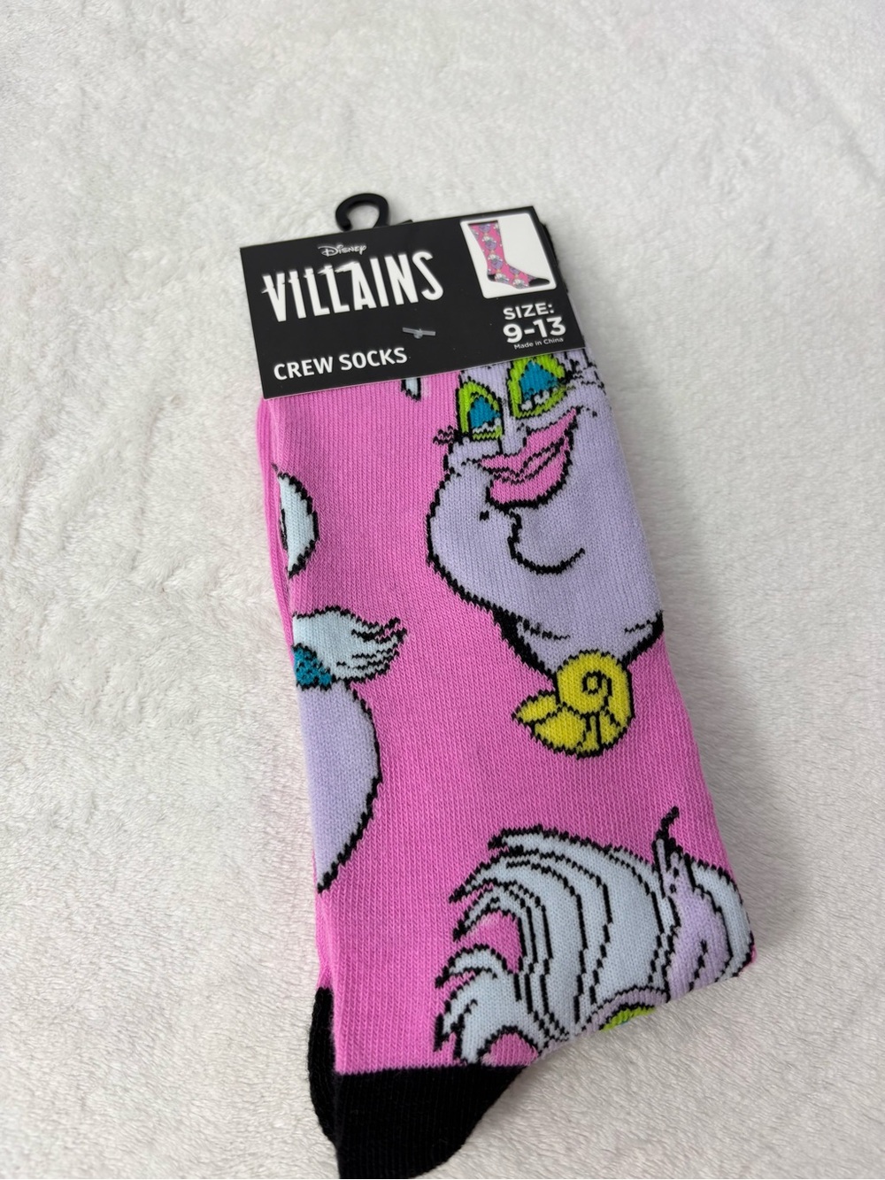 Disney Villains‎ Ursula Adults Size 9-13 Pink Multi Novelty Graphic Crew Socks